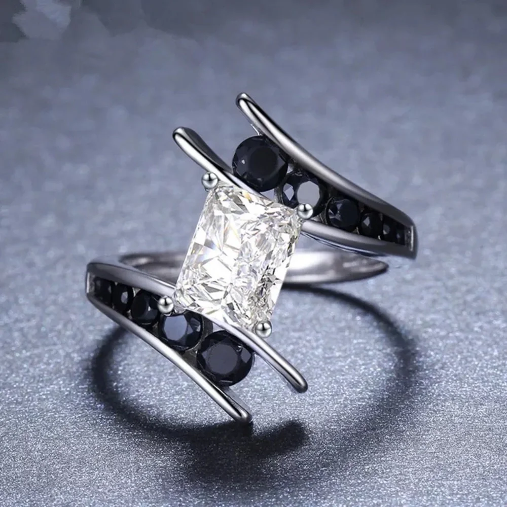 New 925 Silver Beautiful Sapphire Ring - Picture 1 of 4